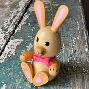 Vintage wood rabbit Easter spring decor 1980